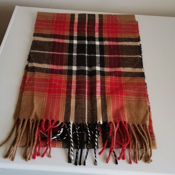 Cejon Unisex Plaid Scarf. - Picture 4 of 5